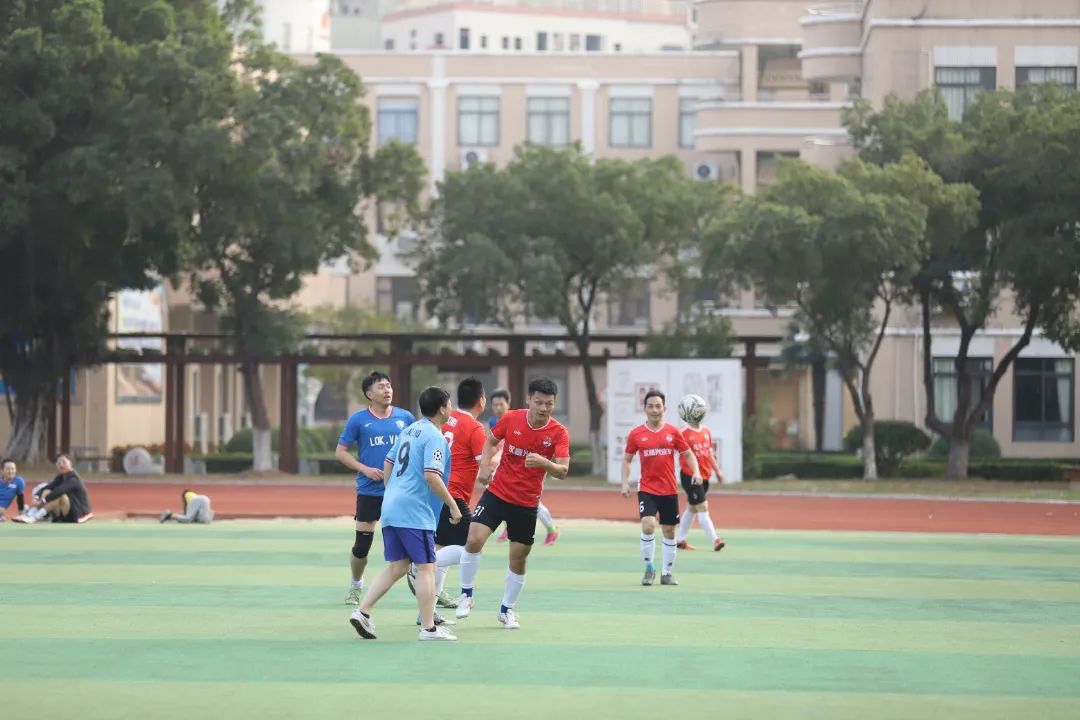 广东省广雅中学足球，热血绿茵场上的青春风采